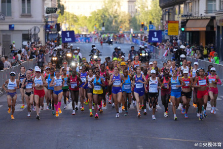 女子马拉松 &nbsp;荷兰选手破纪录摘金！