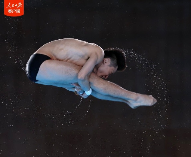 曹缘10米台夺冠！中国跳水“梦之队”包揽8金！