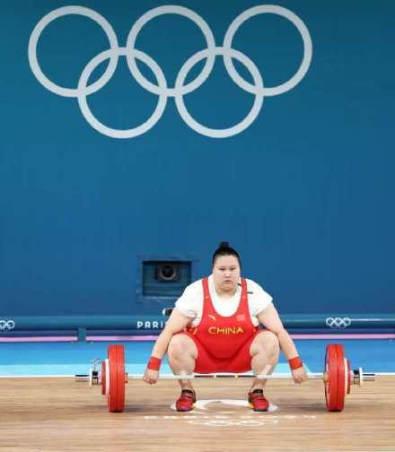 第40金!女子举重81公斤以上级李雯雯夺金 第40金!女子举重81公斤以上级李雯雯夺金