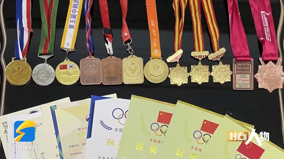 不被定义的“拳馆老板娘”