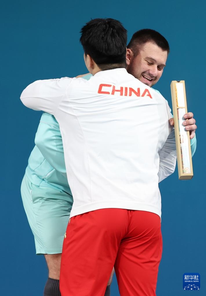 巴黎奥运会丨举重——男子102公斤级:中国选手刘焕华夺冠 巴黎奥运会丨举重——男子102公斤级:中国选手刘焕华夺冠