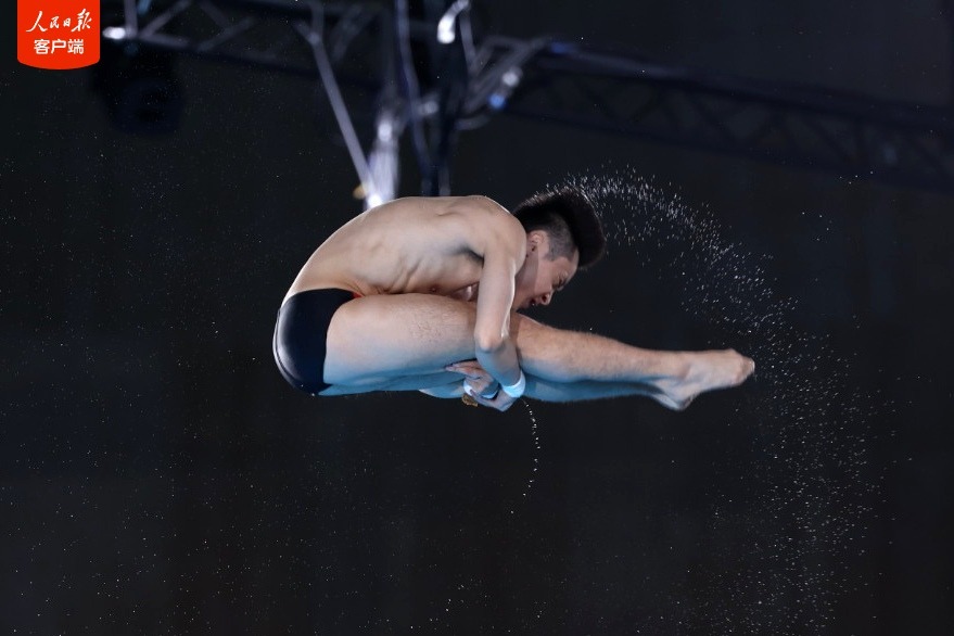 曹缘10米台夺冠！中国跳水“梦之队”包揽8金！