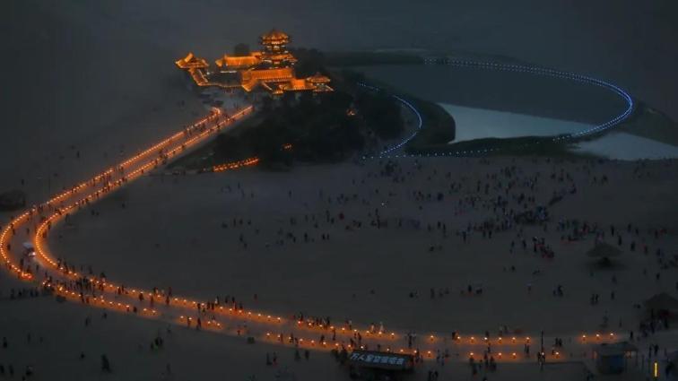 “堵骆驼”了！加开的临客列车，趟趟爆满