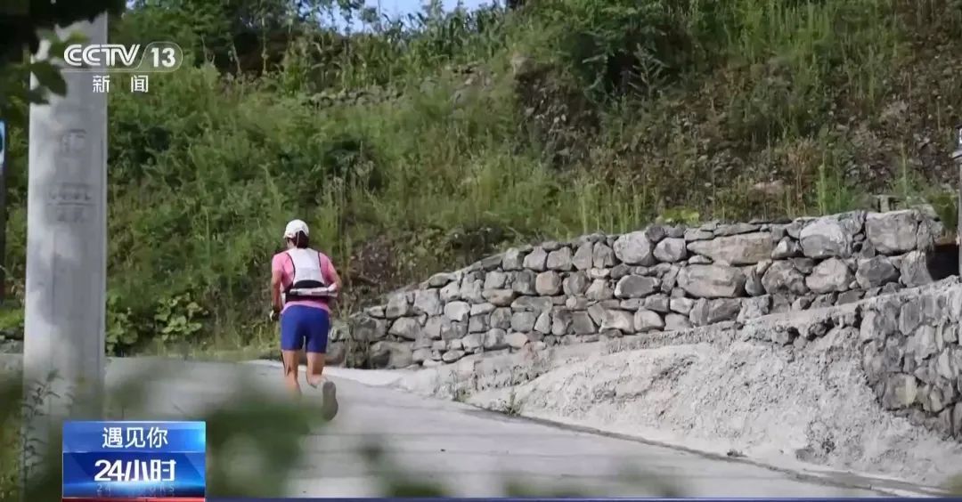 59岁“铁外婆”挑战150小时“巨人之旅”