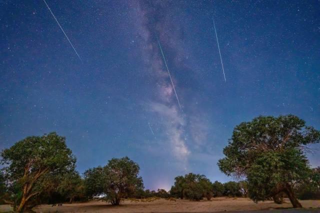 英仙座流星雨12日迎来极大，这部暑期“天象大片”别错过！