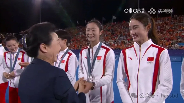 淮安姑娘范云霞奥运会摘银!妈妈喊话:等你回家吃大龙虾! 淮安姑娘范云霞奥运会摘银!妈妈喊话:等你回家吃大龙虾!