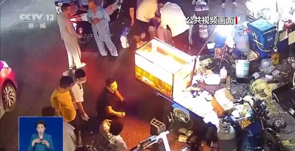 “上海奉贤区发生当街互砍”，是真的吗？实际只是……