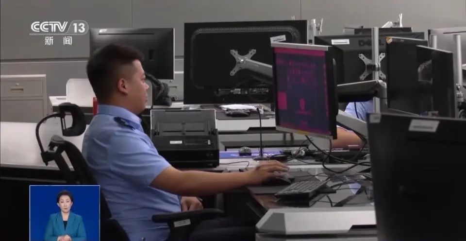 网传“上海街头互砍”?真相却是博主为吸粉引流捏造事实 网传“上海街头互砍”?真相却是博主为吸粉引流捏造事实