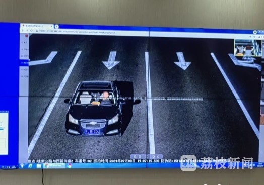 缓刑期内无证驾驶22次 男子被拘留并罚款 缓刑期内无证驾驶22次 男子被拘留并罚款