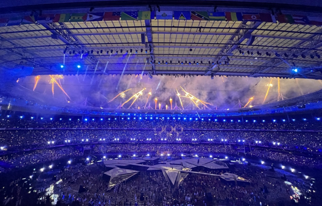 孙颖莎代表亚洲吹灭奥运圣火!闭幕式这些瞬间太燃 孙颖莎代表亚洲吹灭奥运圣火!闭幕式这些瞬间太燃