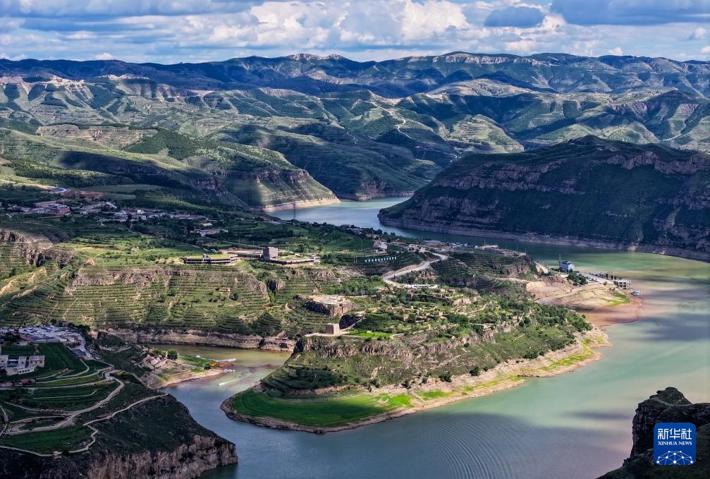 美丽中国丨壮丽的黄河老牛湾 美丽中国丨壮丽的黄河老牛湾