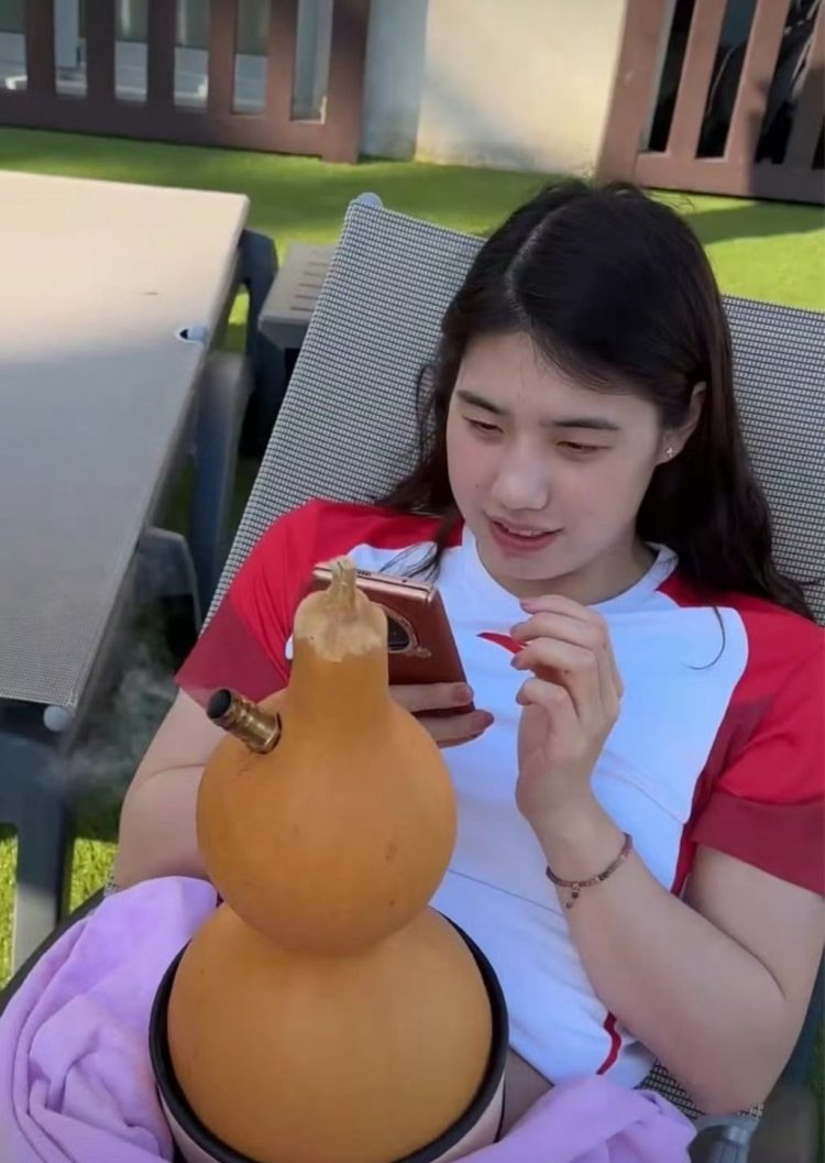 张雨霏肚子上的葫芦灸……这些奥运健儿同款中医疗法重庆也能做！