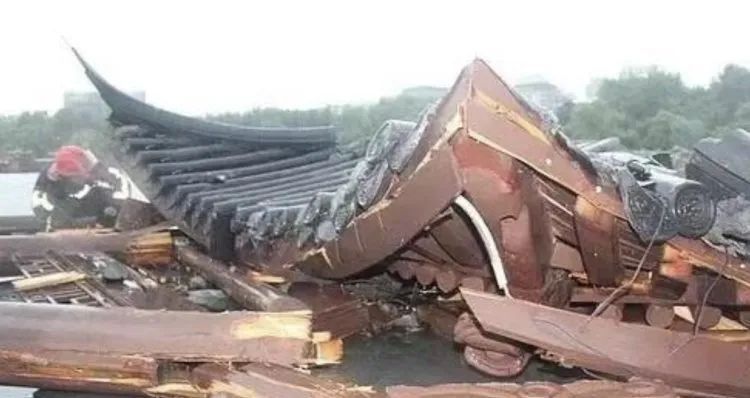 6人遇难！凉亭为何遭雷击？伤亡为何这么大？