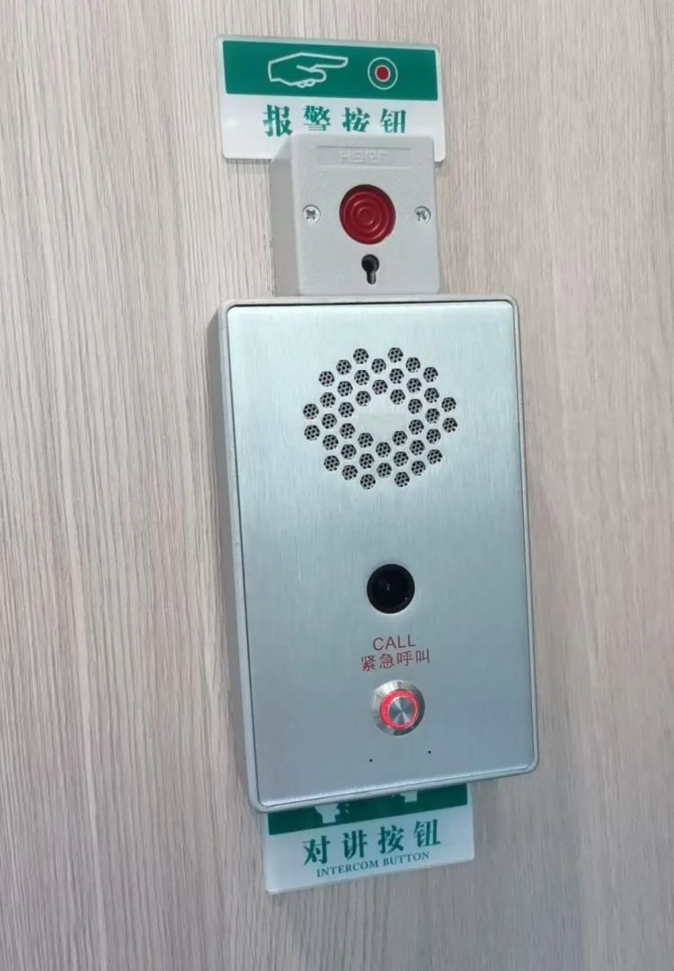 女童走丢，竟这样自救！网友：机智！