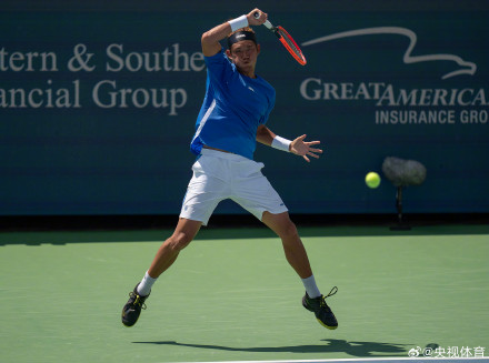 辛辛那提大师赛：张之臻晋级男单第二轮