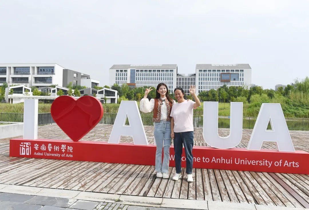 合肥盲人女孩,将“带”着妈妈读大学 合肥盲人女孩,将“带”着妈妈读大学