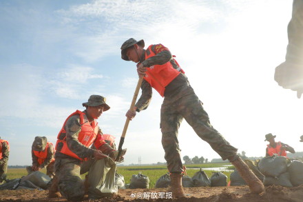 内蒙古赤峰市老哈河堤防溃口已完成合龙 内蒙古赤峰市老哈河堤防溃口已完成合龙