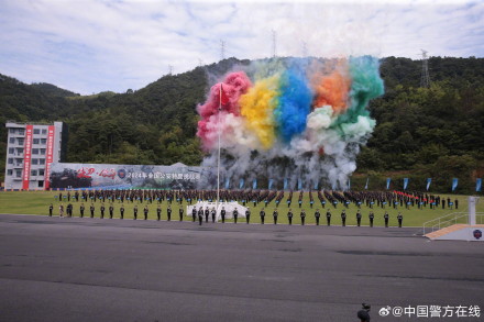 “尖刀·使命”2024全国公安特警挑战赛开赛! “尖刀·使命”2024全国公安特警挑战赛开赛!