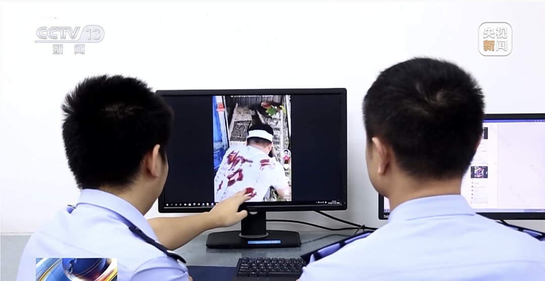 头缠绷带、浑身是血、被关狗笼?刘某、高某鹏被拘 头缠绷带、浑身是血、被关狗笼?刘某、高某鹏被拘