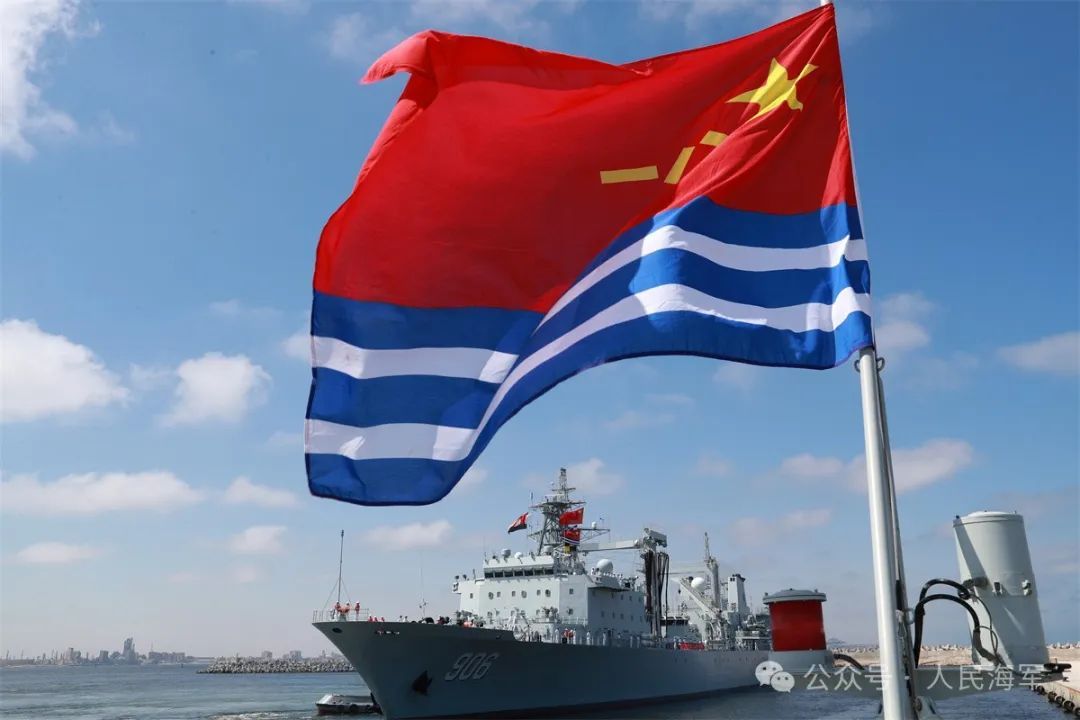 中国海军第46批护航编队焦作舰、洪湖舰访问埃及 中国海军第46批护航编队焦作舰、洪湖舰访问埃及