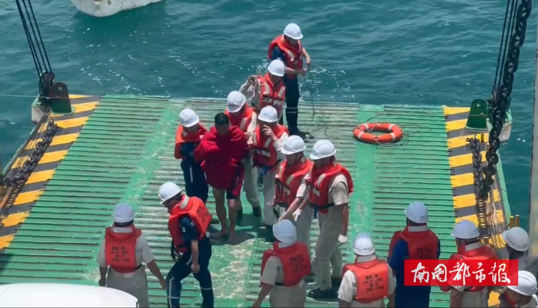 海上漂了10个多小时！男子坐自制泡沫浮板出海钓鱼落水……