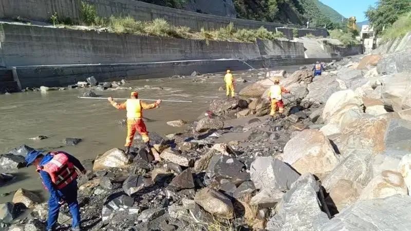 官方确认：85后镇长已失联24天