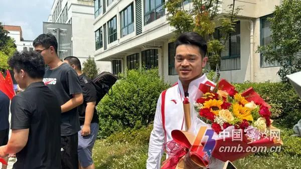 石智勇回甬谈及下一步规划：休息一段时间，让身体修复一下