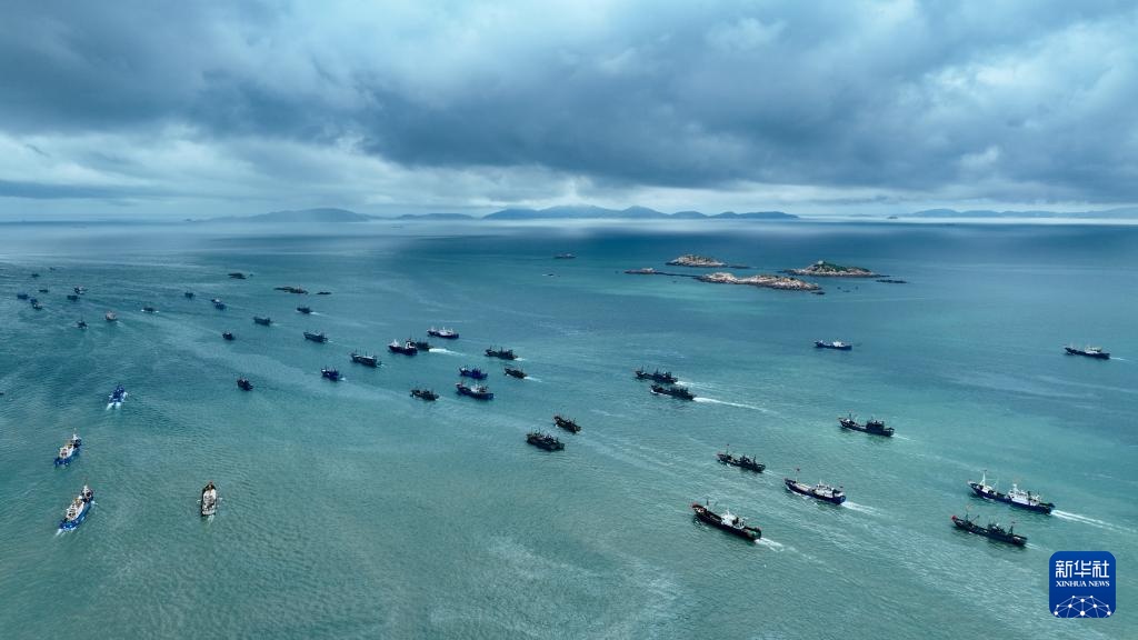 新华全媒+丨千帆竞发迎开渔 新华全媒+丨千帆竞发迎开渔