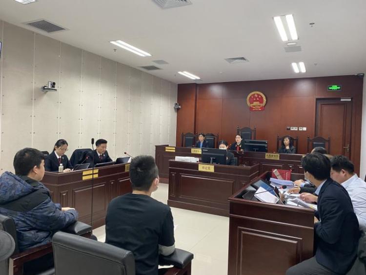 男子非法获取大量公民个人信息供他人有偿查询 获刑5年罚金100万元