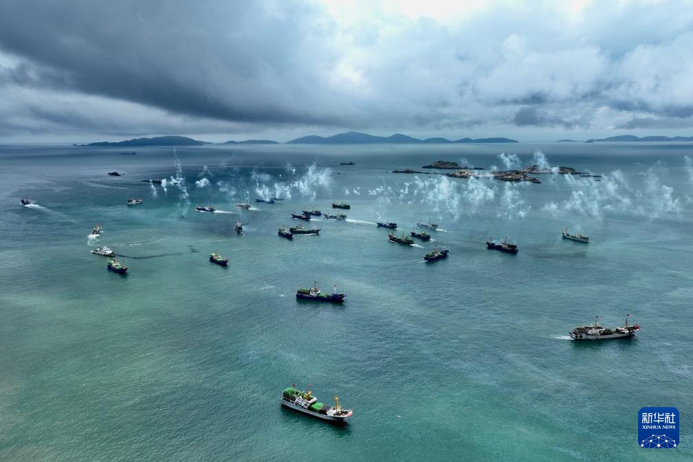 新华全媒+丨千帆竞发迎开渔 新华全媒+丨千帆竞发迎开渔