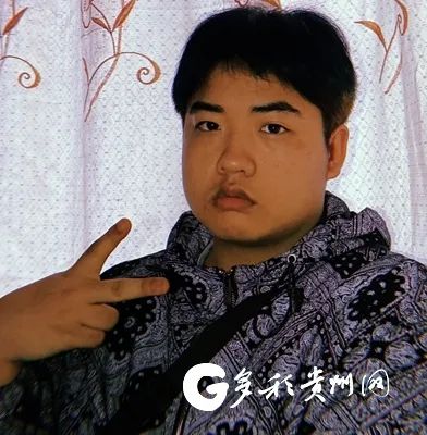 贵州00后少年180天减肥60斤，只为圆模特梦……网友：励志！