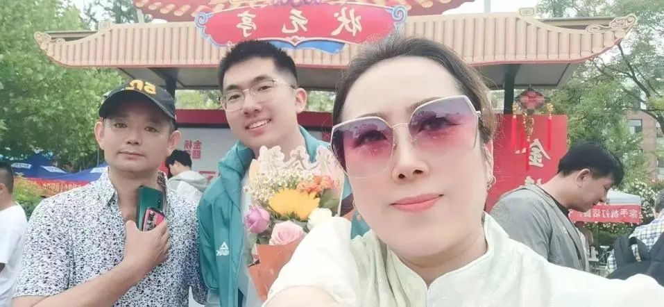 带着这份“无声的爱”，他考上清华了！