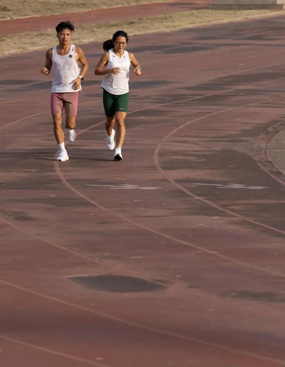 黄雪梅,冠军! 黄雪梅,冠军!