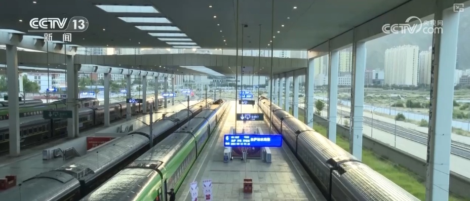 拉日铁路通车十周年 | 1429万人次、524万吨,百姓的“幸福线” 拉日铁路通车十周年 | 1429万人次、524万吨,百姓的“幸福线”