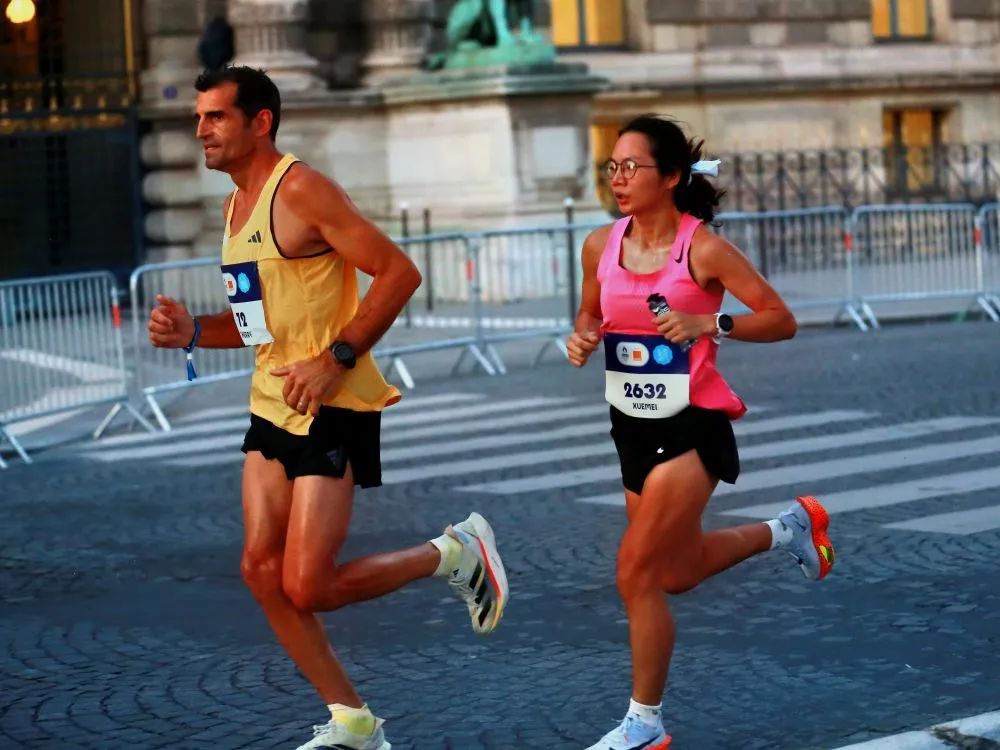 黄雪梅,冠军! 黄雪梅,冠军!