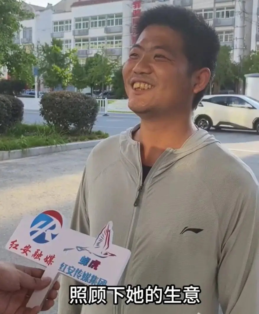 清晨早餐店的这一幕,感动了200多万网友 清晨早餐店的这一幕,感动了200多万网友