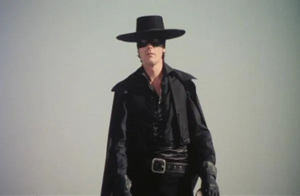 “佐罗”走了,法国电影传奇人物阿兰·德龙去世 “佐罗”走了,法国电影传奇人物阿兰·德龙去世