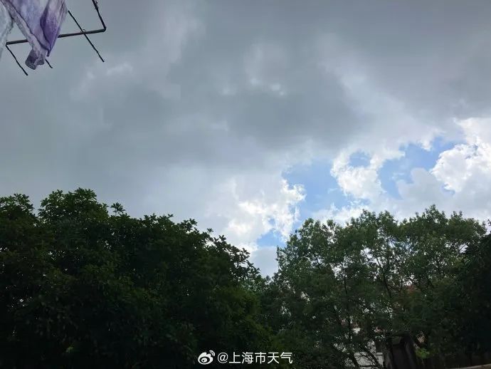 “一橙一黄”预警高挂!上海雨水玩起了“萝卜蹲”!下周气温还要再冲高? “一橙一黄”预警高挂!上海雨水玩起了“萝卜蹲”!下周气温还要再冲高?