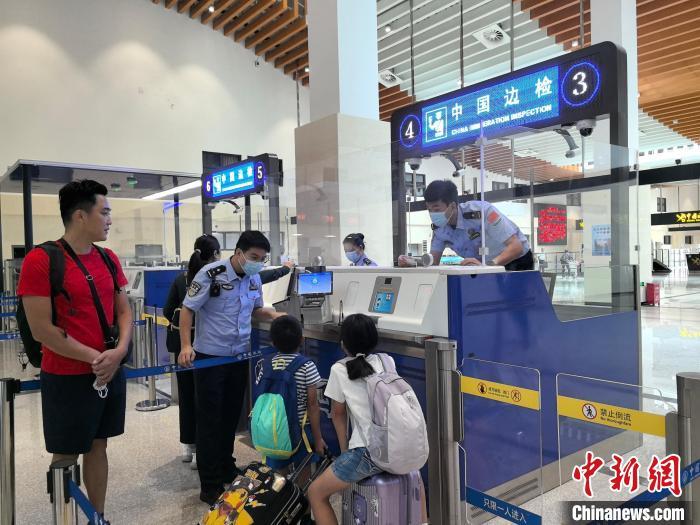 福马“小三通”航线暑运客流攀升