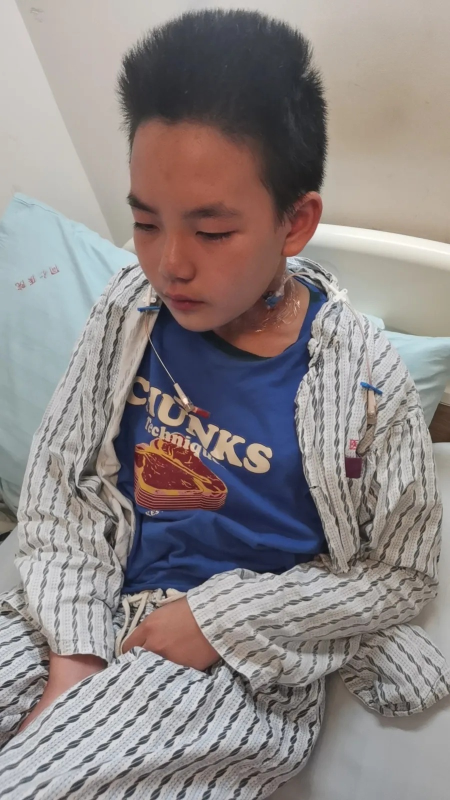 “我长大了，我要救妈妈！”上海13岁好少年看哭网友