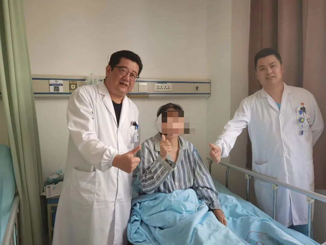 24小时在“风口浪尖”,急诊医生很难、也很缺 24小时在“风口浪尖”,急诊医生很难、也很缺