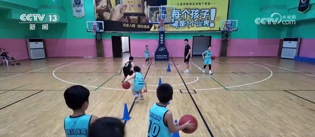 奥运赛事助推运动热潮 带动体育消费“火”起来“热”起来 奥运赛事助推运动热潮 带动体育消费“火”起来“热”起来