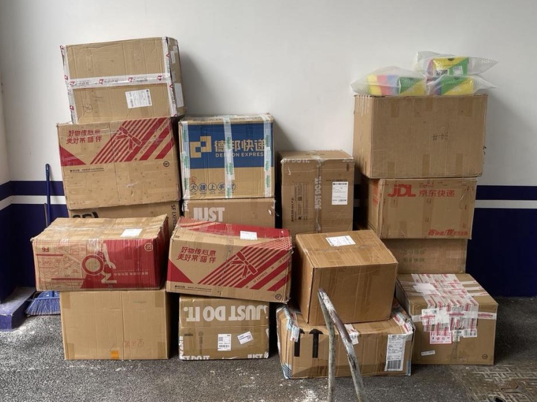 假鞋“调包”骗退款 这个“羊毛”薅不得