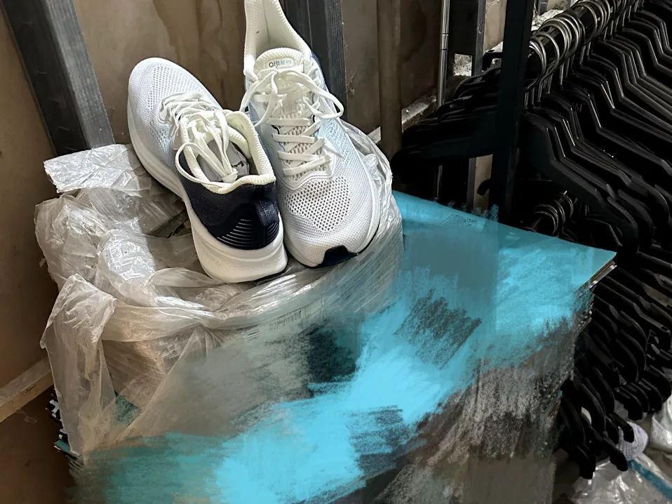 假鞋“调包”骗退款 这个“羊毛”薅不得