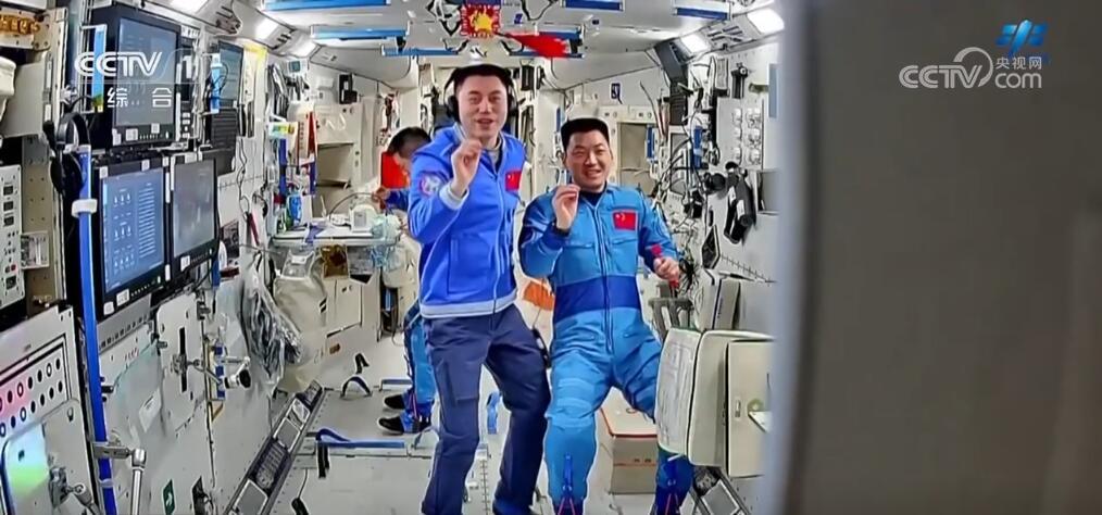 “天宫”翩翾、“蛟龙”腾渊 我国高水平科技自立自强实现“加速度”