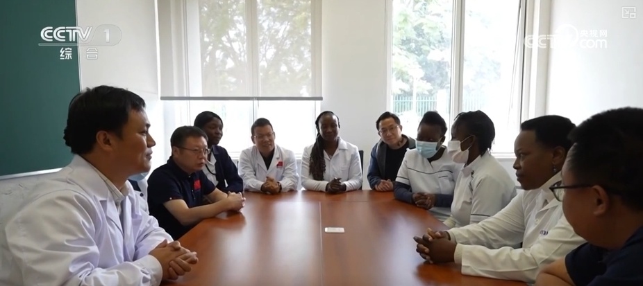 精湛医术、敬业精神,获得认可!中国医生跨越国界救死扶伤 精湛医术、敬业精神,获得认可!中国医生跨越国界救死扶伤