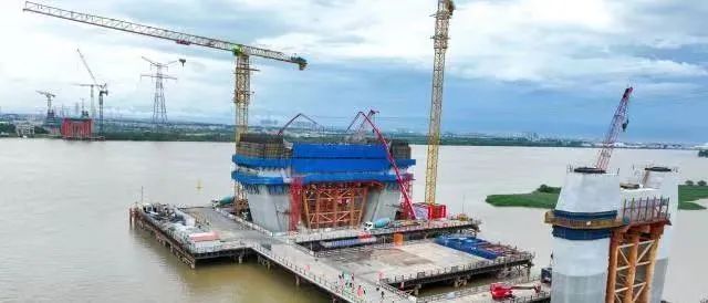 打破世界纪录!中国高铁将在百米海底飞驰 打破世界纪录!中国高铁将在百米海底飞驰