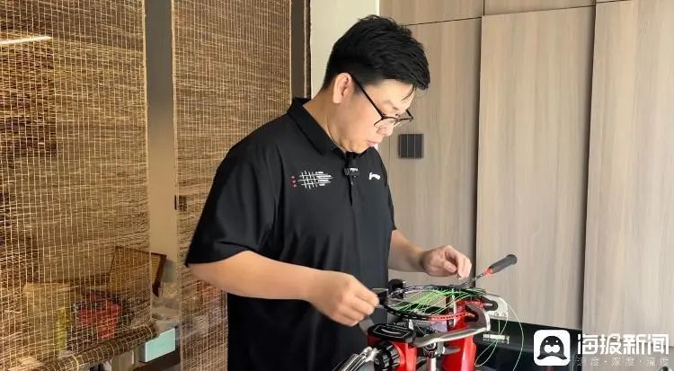 轻松月入三四万？揭秘羽毛球穿线师的真实行业现状