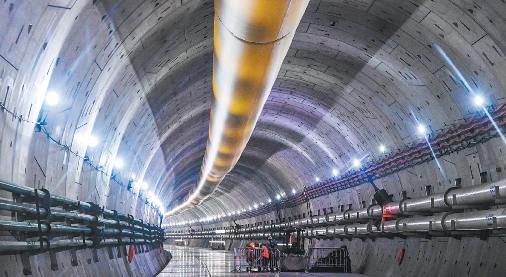 打破世界纪录!中国高铁将在百米海底飞驰 打破世界纪录!中国高铁将在百米海底飞驰
