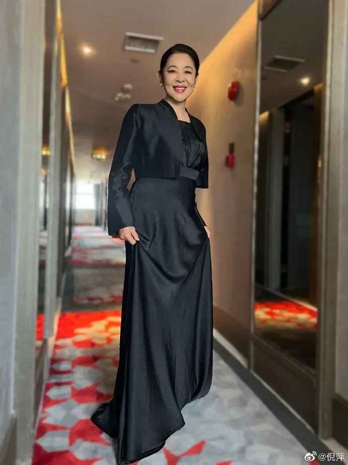 65岁倪萍自曝“三个月来第一次出远门”！竟是因为在家出了意外